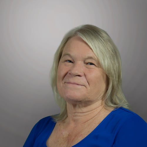 Farmers Insurance - Cynthia Martinelli