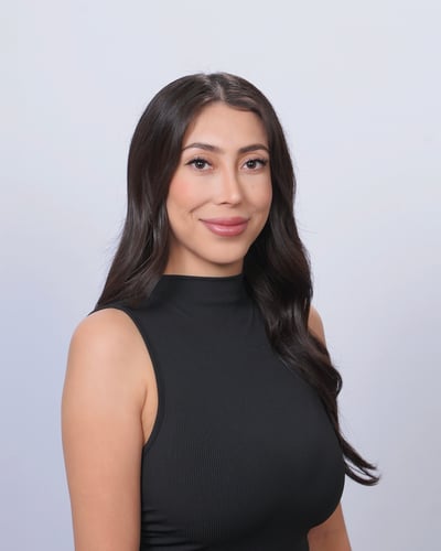 Farmers Insurance - Jeanie Zaporowski